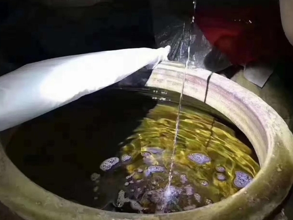 領(lǐng)匠酒文化課堂：陶瓷壇裝酒適合收藏嗎