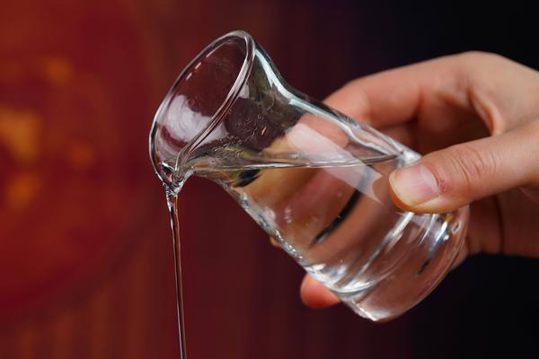 領(lǐng)匠酒文化課堂：白酒的回甘是什么?