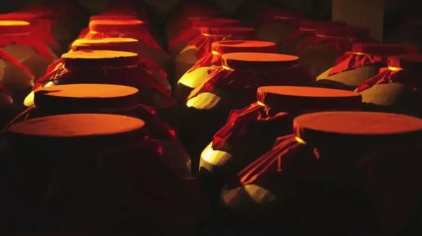 年份酒是什么意思？窖龄酒是什么意思？